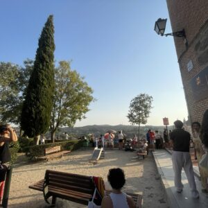 Así se miró al cielo desde Toledo en el eclipse solar que oscureció media España