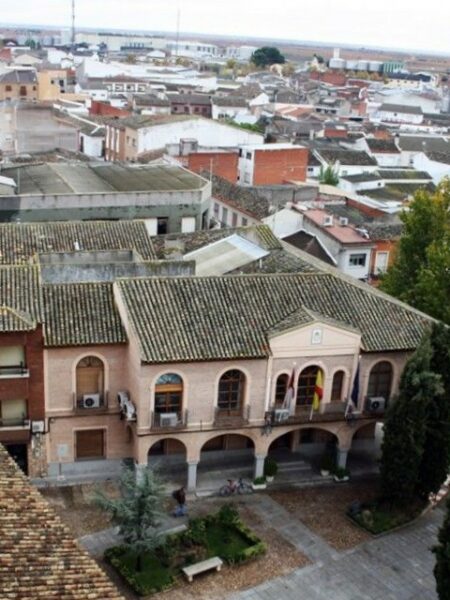 Intoxicado por humo un joven de 20 años tras el incendio de una vivienda en La Puebla de Almoradiel