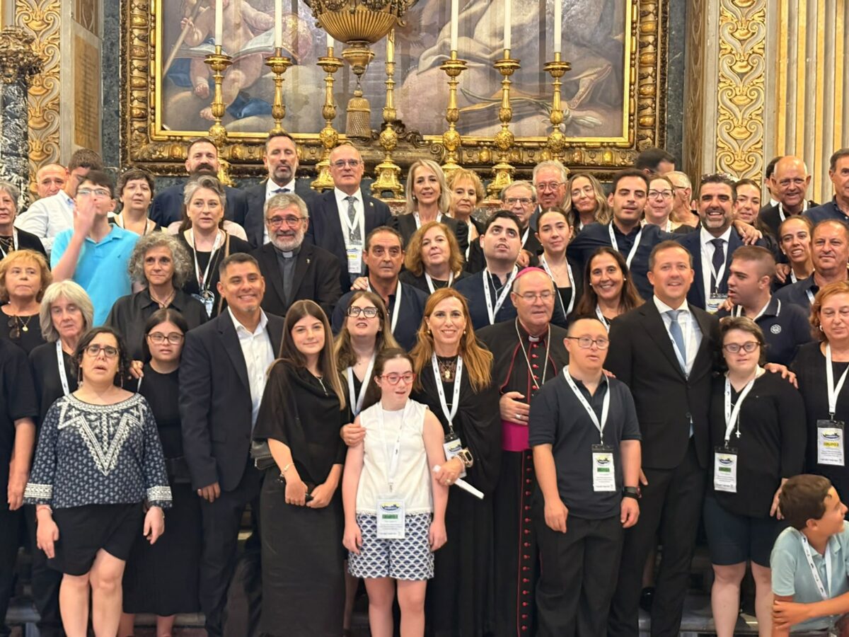El Papa León XIV recibe a Marsodeto en el Vaticano por su 45º aniversario y Toledo le invita a visitar la ciudad