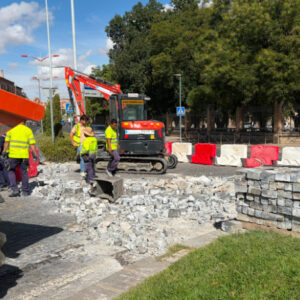 Comienzan las obras de renovación de calzadas y aceras de varias calles en el barrio de Santa Bárbara