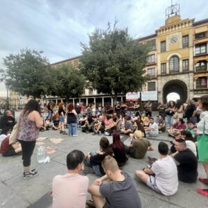 Toledo se moviliza 24 horas antes del desalojo de Rosario: "¡Rescatan al banquero, desahucian al obrero!"