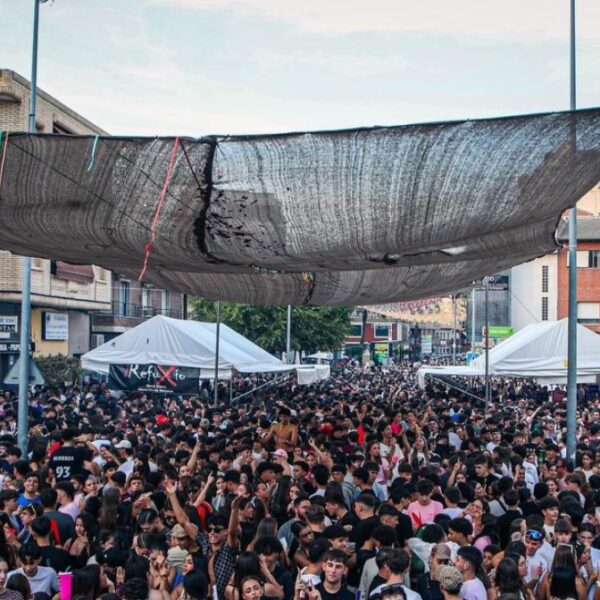 Polémica en las fiestas de la Sementera de Torrijos: insultos a Pedro Sánchez y comentarios "machistas" desde el escenario