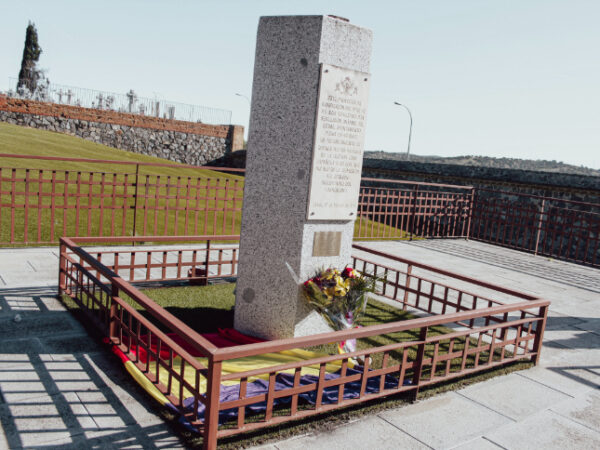 IU urge a PP y Vox a pedir ayudas de la FEMP para dignificar patios de víctimas franquistas en el cementerio de Toledo