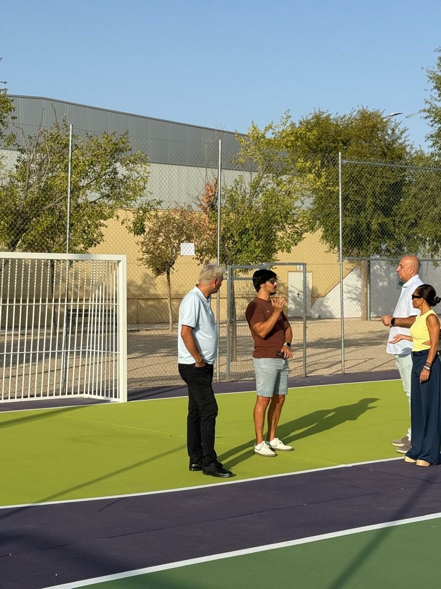 Olías del Rey invierte 200.000 euros en renovar su zona deportiva e incorporar pistas de pickleball