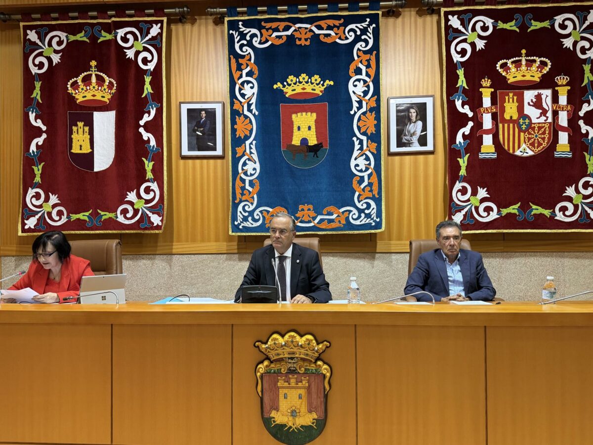 Talavera ratifica la suspensión de licencias para plantas de biometano en plena polémica sobre su entrada en vigor