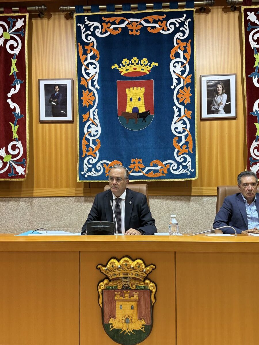 Talavera ratifica la suspensión de licencias para plantas de biometano en plena polémica sobre su entrada en vigor