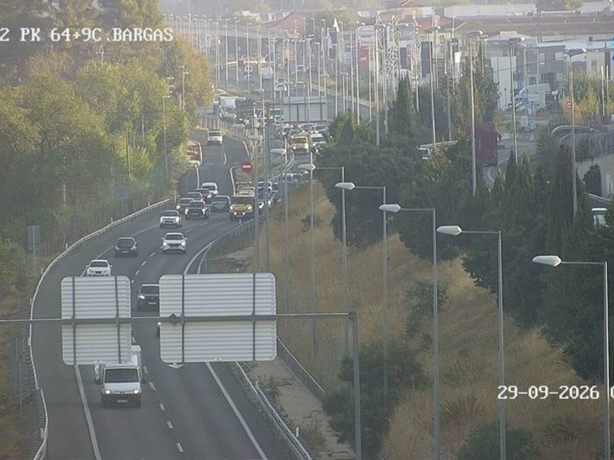 Una colisión múltiple entre seis coches en la A-42 en Olías del Rey se salda sin heridos