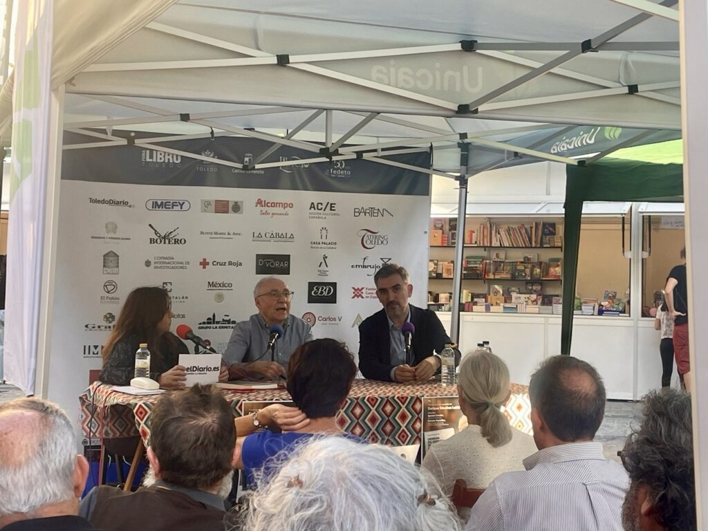 Ignacio Escolar alerta en Toledo del riesgo de retroceso democrático y reivindica la memoria de las víctimas del franquismo