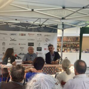 Ignacio Escolar alerta en Toledo del riesgo de retroceso democrático y reivindica la memoria de las víctimas del franquismo