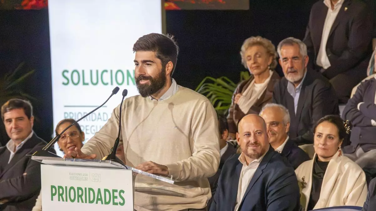 Mariscal (Vox) carga contra Page y el PSOE junto a Abascal en Talavera: "Es un partido de banderas rojas y gente indecente"