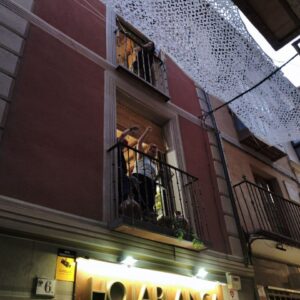 "Hacia la huelga general": cacerolada en Toledo para seguir reivindicando el derecho a la vivienda