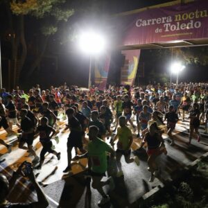 La Nocturna de Toledo reúne a 6.700 participantes en una noche de deporte y solidaridad