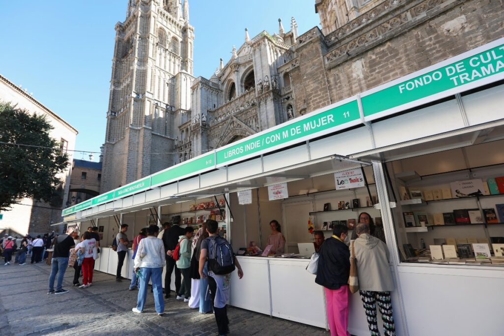 De la fantasía a la historia local: librerías y editoriales revelan sus imprescindibles en la Feria del Libro de Toledo 2026