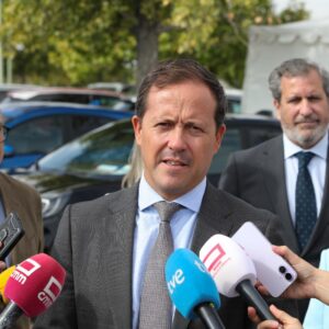 Velázquez respeta la decisión de Cañizares de no ser la candidata de Vox y reivindica "la estabilidad" del Gobierno local