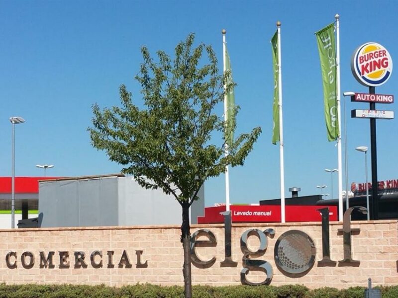 Detenidas dos mujeres por el robo con violencia en el parque comercial El Golf de Talavera
